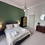 1 Bed Halliford By Pureserviced