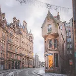 Pass The Keys Trendy Historic Flat Sleeps 4 To 6 Near Leith Shore