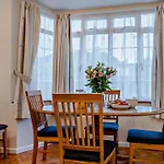 2 Bed In Shanklin Ic004