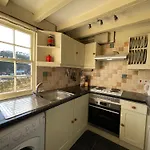 Ferryman'S Cottage