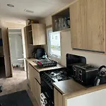 2 Bedroom Caravan With All The Comforts Of Home