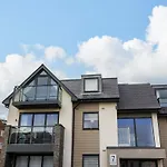 7 Warren Edge Close