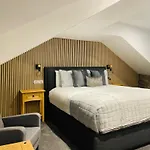 Prince Llewelyn Hotel