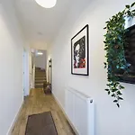Greenclose Mews- 3 Bed Townhouse