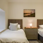 Oak Cottage - Uk48269