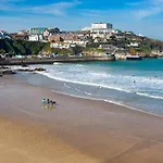 Castle House - New Quay