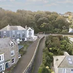 Mordros, St Ives
