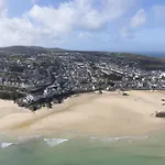Mordros, St Ives
