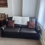 Blessed Thornhill Apartment With Parking