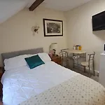 Coynant Farm Guesthouse - Farm Park Stay