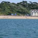 Water'S Edge Apartment