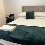 The Coral Guest House 1 Fratton Park Portsmouth