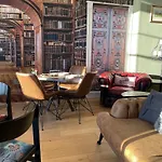 Chapter 1 Hotels