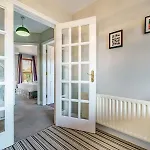 Pass The Keys Beautiful 3-Bed Riverside Townhouse W Parking
