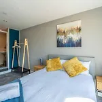 2-Bed Flat At Monarchs Quay, Liverpool Waterfront