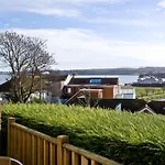 1 Roundham Heights