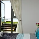 4 Ocean Point