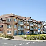 Apartment 8