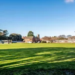 Hampsire House