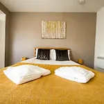 The Penthouse At Bridge Apartments