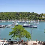Mayflower Court 10