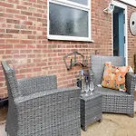 Polly'S Place