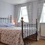 Old Saddlers Cottage
