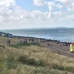 The Seaview Snug