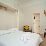 Apartment One - Uk39832