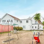 Apartment Nine - Uk39851
