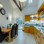 Bayside Cottage - Uk42130