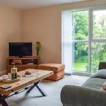 Mutton Hill Cottage