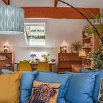 The Annexe The Roost