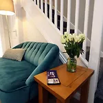 Relaxing 2-Bed Coastal Escape In Port Talbot