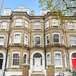 Flat In Brighton And Hove