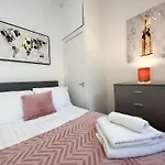 Anfield Cottage Liverpool By Smart Corporate Stays