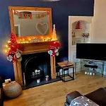 3 Bed In Aberaeron 77951