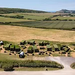 11 Bee Hive, Camp Tapnell
