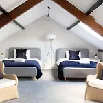 Harbourside Luxury House