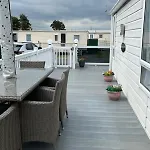 E3 2 Bed Deluxe Sandfield Next To The Golden Palm