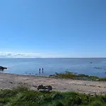 Jenny And Jamie'S Holiday Home On The Edge