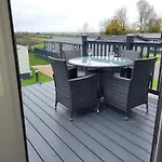 Hot Tub Lodge Cornwall