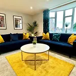 Ground Floor - Near The Beach - 3 Bedroom - New -