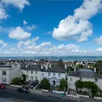 Ryde Retreat-Sea View Apartment