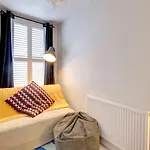 16 Park Terrace