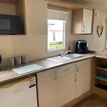 3 Bed Caravan Rob In Rhyl