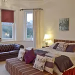 Candlelight Cottage