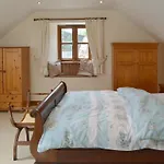 Apple Tree Cottage -18512