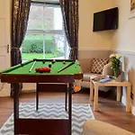 The Horseshoes