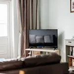 Dolphin Cottage